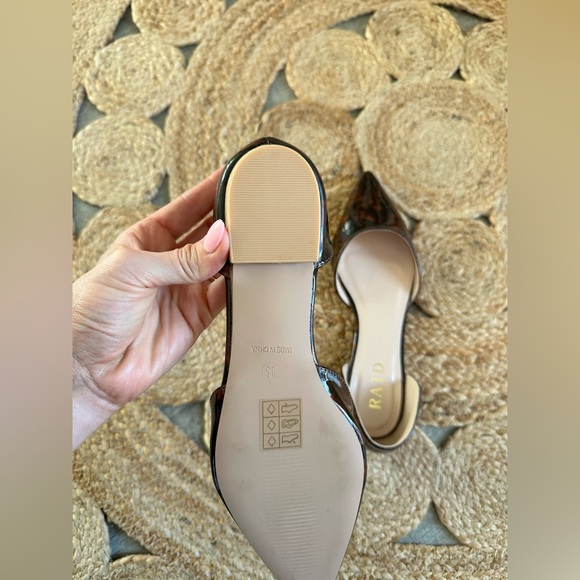 Pointy Leopard flats - Picture 4 of 4